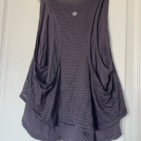 Lululemon double layered plum colour tank - Picture 3 of 3